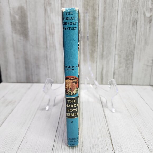 Vintage The Hardy Boys Book 9 - The Great Airport Mystery by Franklin Dixon - Picture 4 of 4